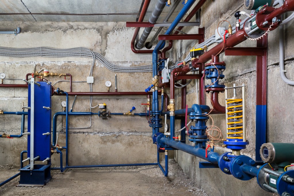basement with pipes